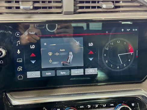 Used 2024 GMC Sierra 3500 Denali w/ Technology Package AWD/4WD image 29