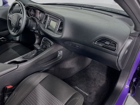 Used 2016 Dodge Challenger R/T w/ Driver Convenience Group image 27