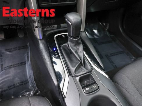 Used 2024 Toyota Corolla Cross LE w/ Moonroof Package AWD/4WD image 13