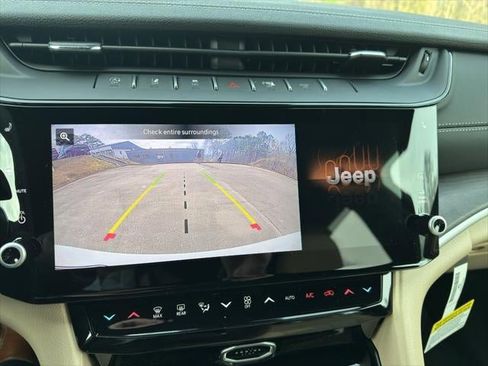 New 2026 Jeep Grand Cherokee Limited w/ Limited Altitude Package image 42