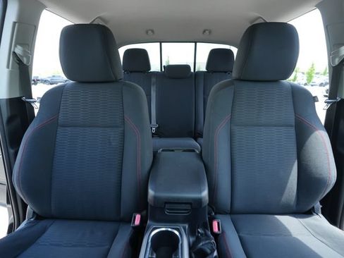 Used 2019 Toyota Tacoma SR5 RWD image 32