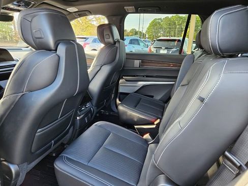 New 2026 Cadillac Vistiq Sport image 10