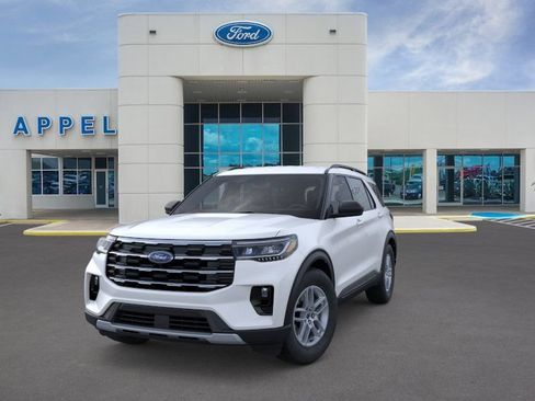 New 2026 Ford Explorer Active w/ Active Comfort Package RWD image 3