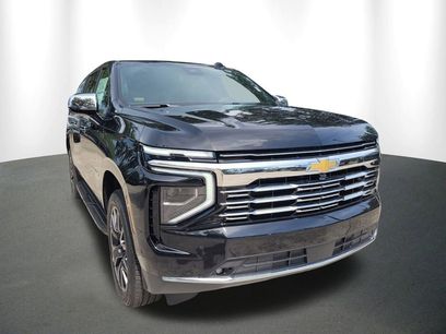 New 2025 Chevrolet Suburban Premier w/ Sun And Tow Package