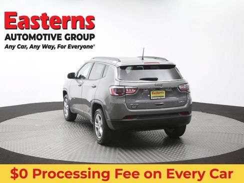 Used 2023 Jeep Compass Latitude w/ Sun and Sound Group AWD/4WD image 67