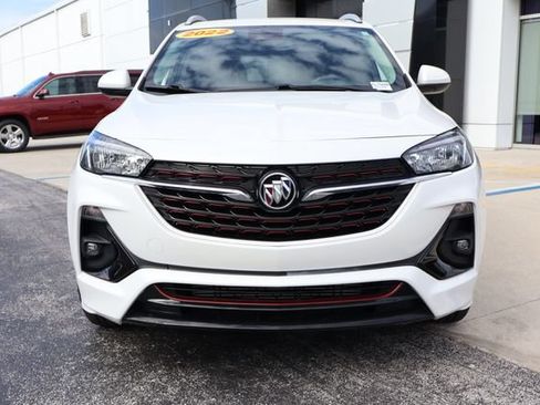 Used 2022 Buick Encore GX Select w/ Sport Touring Package FWD image 2