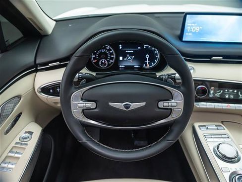 Used 2023 Genesis GV70 2.5T w/ Select Package image 16