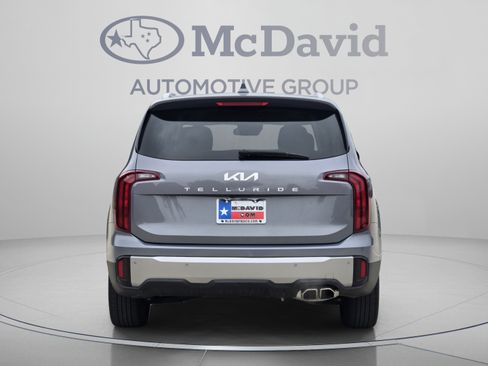 Used 2025 Kia Telluride S FWD image 5