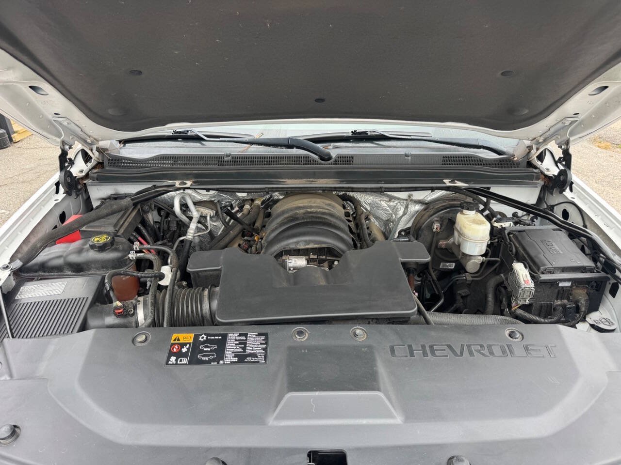 Used 2015 Chevrolet Suburban LTZ RWD image 18