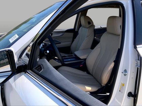 Used 2026 Acura MDX FWD w/ Technology Package image 8