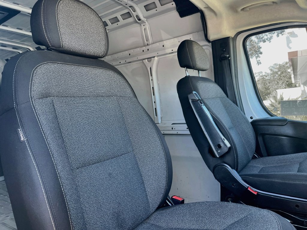 Used 2025 RAM ProMaster 2500 w/ Convenience Group FWD image 27