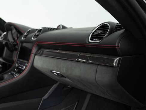 Used 2024 Porsche 718 Cayman GTS RWD image 12