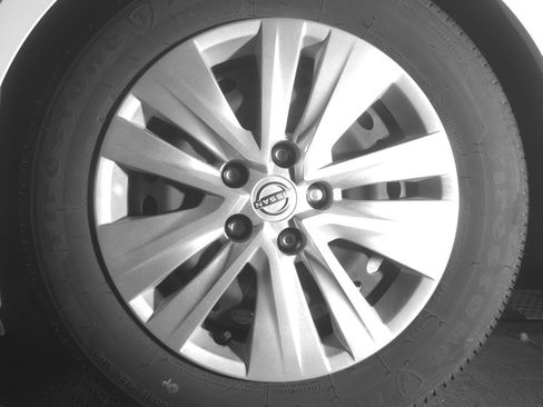 Used 2025 Nissan Sentra S FWD image 14