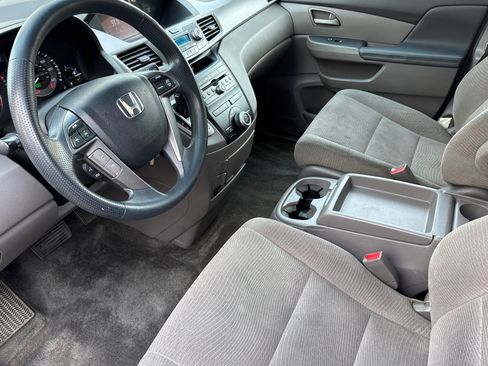 Used 2012 Honda Odyssey EX image 4