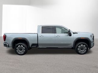 New 2026 GMC Sierra 2500 Denali Ultimate AWD/4WD video 2