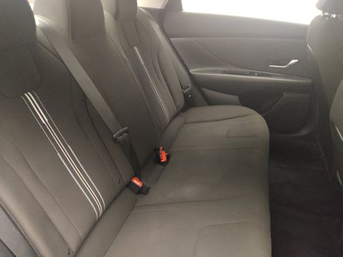 Used 2023 Hyundai Elantra SEL FWD image 19