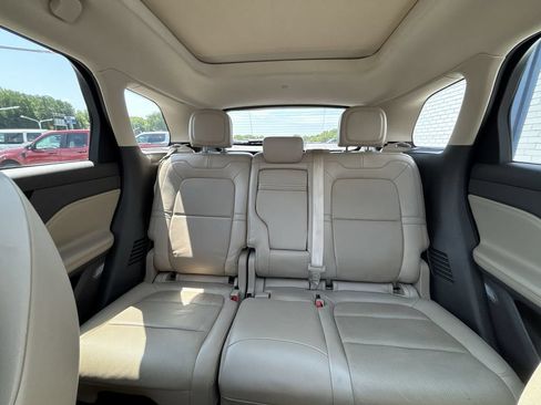 Used 2021 Lincoln Corsair AWD image 26