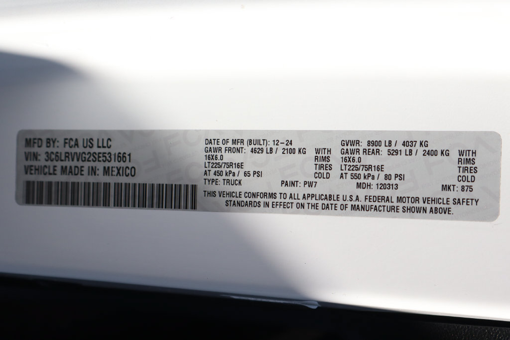 Used 2025 RAM ProMaster 2500 FWD image 42