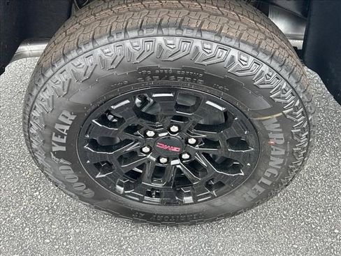 New 2026 GMC Canyon Elevation RWD image 15