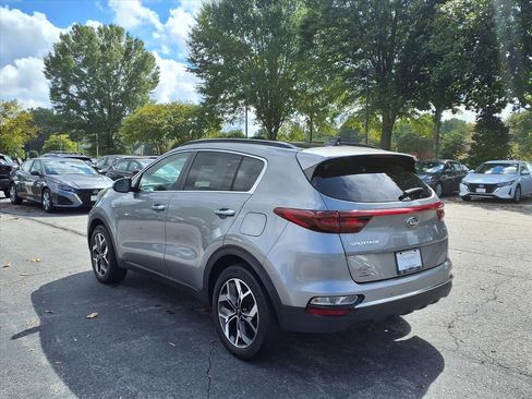 Used 2022 Kia Sportage EX w/ EX Technology Package image 5
