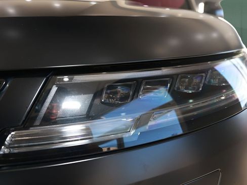 Used 2023 Land Rover Range Rover Sport SE Dynamic image 46