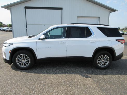 Certified 2023 Chevrolet Traverse LT w/ LPO, Floor Liner Package AWD/4WD image 8