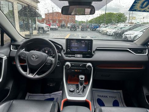 Used 2020 Toyota RAV4 Adventure image 11