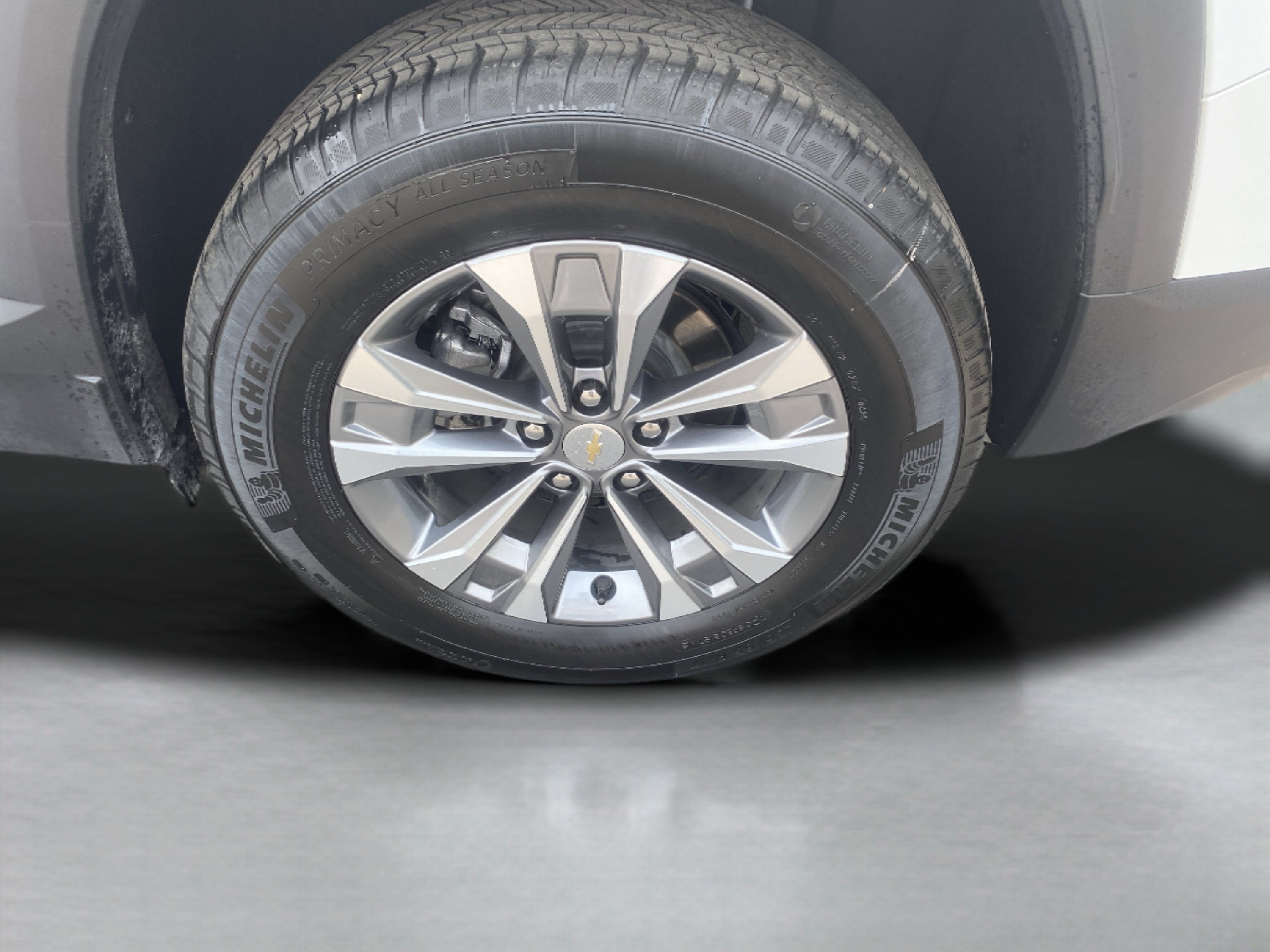 Used 2025 Chevrolet Equinox LT AWD/4WD image 24