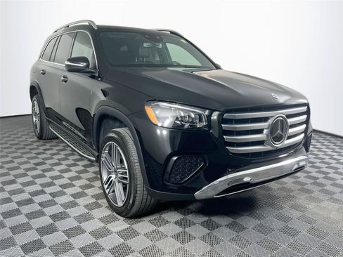Certified 2024 Mercedes-Benz GLS 450 4MATIC image 8