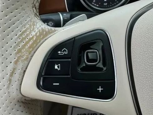 Used 2017 Mercedes-Benz E 300 4MATIC image 28