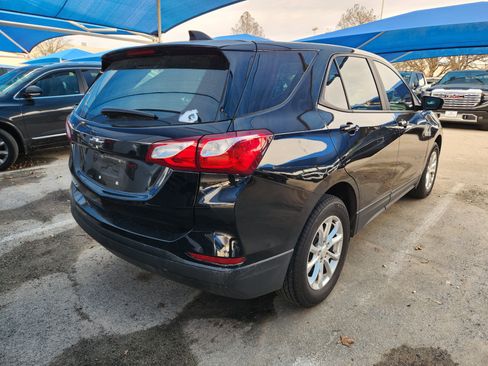 Used 2020 Chevrolet Equinox LS image 4