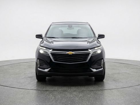 Used 2025 Chevrolet Equinox LT FWD image 2