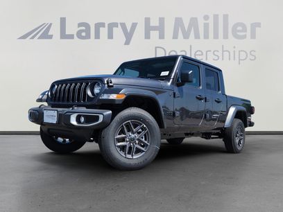 New 2025 Jeep Gladiator Sport