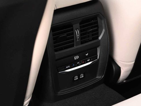 New 2026 BMW 330i Sedan w/ Premium Package image 21