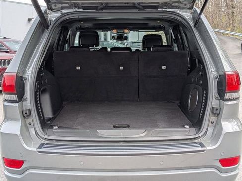 Certified 2022 Jeep Grand Cherokee Laredo X AWD/4WD image 6