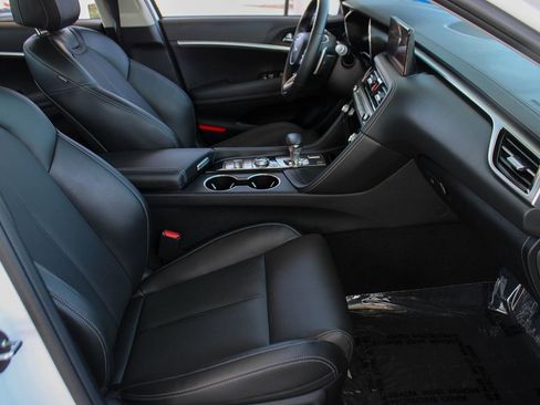 Used 2026 Genesis G70 2.5T RWD image 21