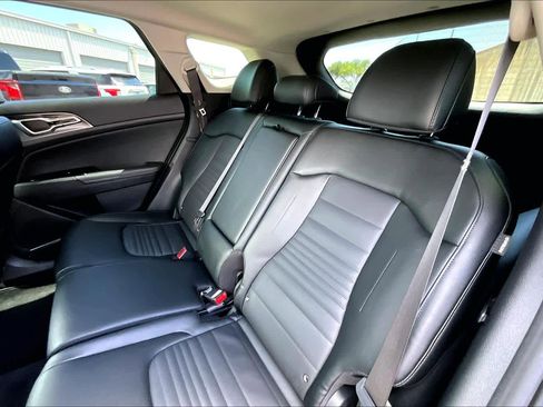 Used 2025 Kia Sportage SX FWD image 21
