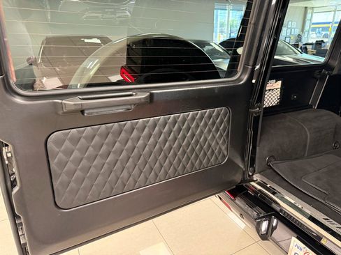 Used 2016 Mercedes-Benz G 63 AMG 4MATIC image 29