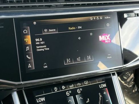 Used 2019 Audi Q8 Premium Plus image 13