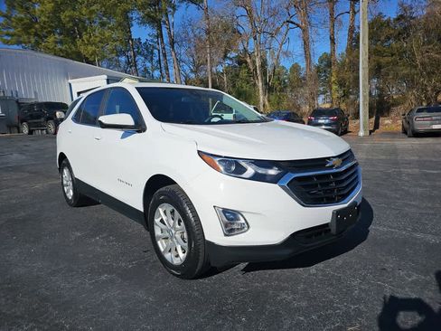 Used 2021 Chevrolet Equinox LT w/ LPO, Cargo Package image 1