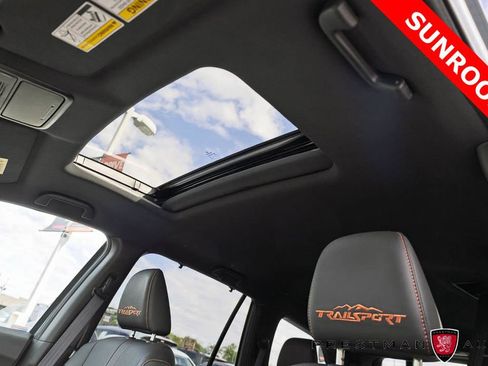 Used 2022 Honda Pilot TrailSport image 7