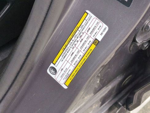 Used 2023 Jeep Grand Cherokee Summit image 32