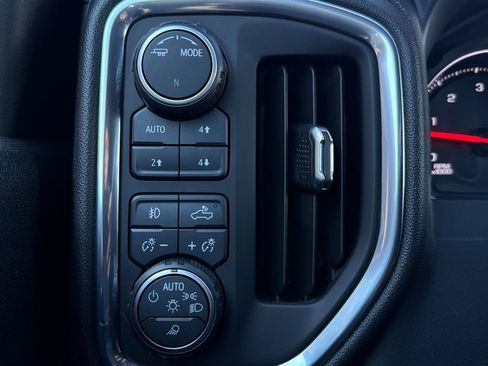 Certified 2021 Chevrolet Silverado 2500 LTZ w/ LTZ Plus Package image 30