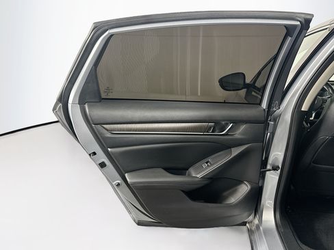 Used 2019 Honda Accord EX-L image 26