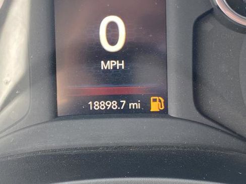 Used 2024 RAM 2500 Tradesman w/ Chrome Appearance Group image 21