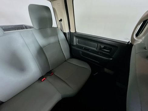 Used 2018 RAM 2500 Tradesman w/ Chrome Appearance Group AWD/4WD image 14