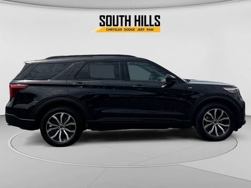 Used 2022 Ford Explorer ST-Line AWD/4WD image 6