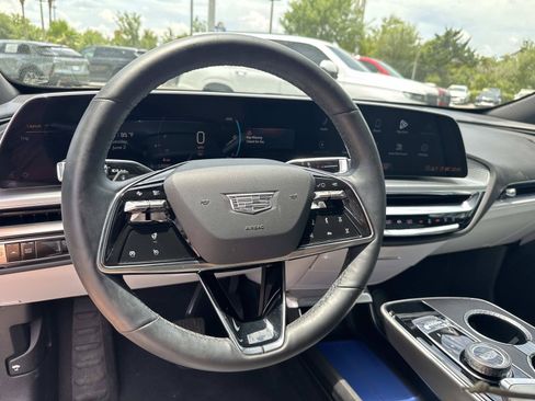 Certified 2024 Cadillac Lyriq Luxury RWD image 16