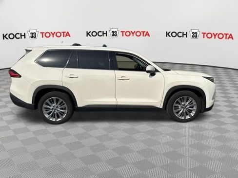 Certified 2024 Toyota Grand Highlander Platinum image 9