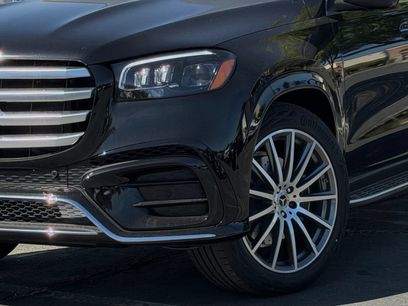New 2026 Mercedes-Benz GLS 580 4MATIC